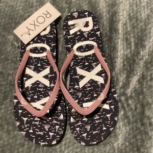 Roxy flip-flops size 8